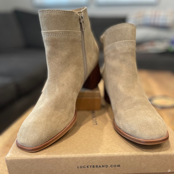Lucky Brand tan suade booties - Picture 4 of 4